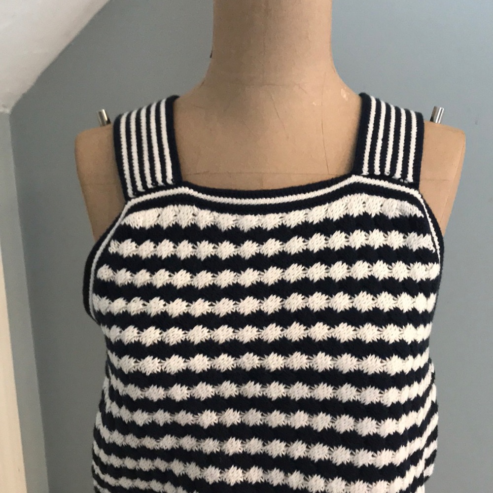 GAP sweater shirt